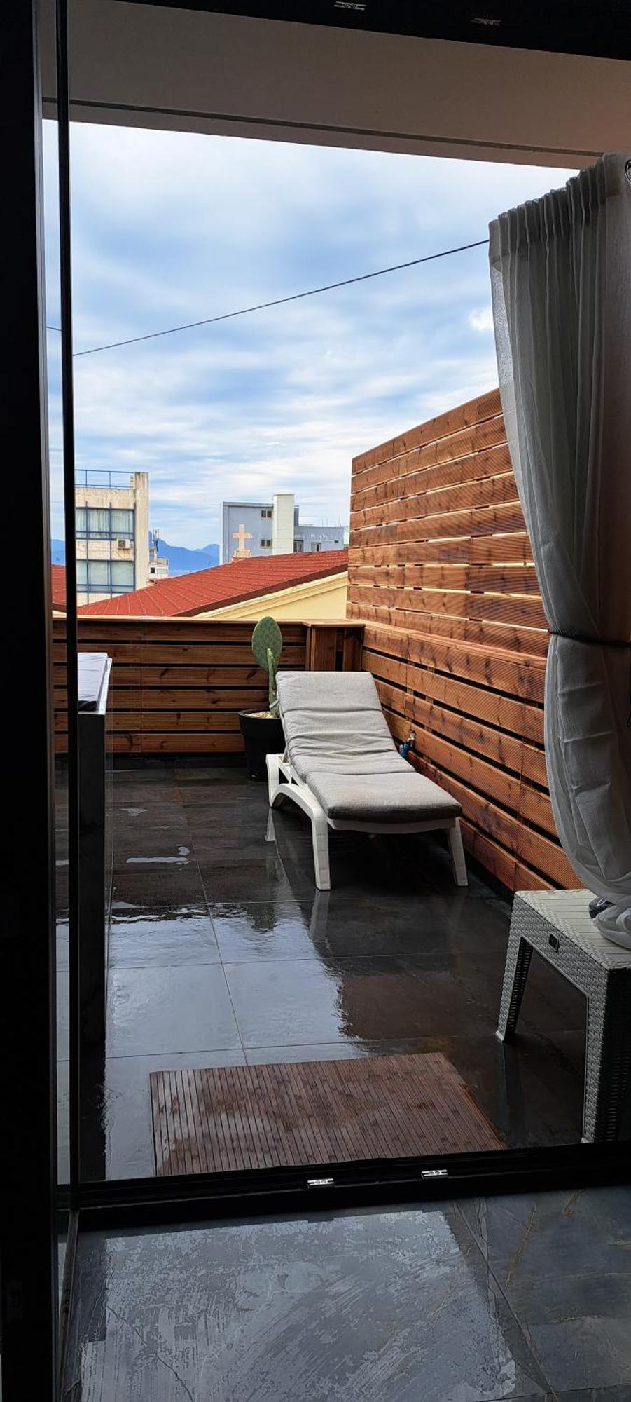 Pietra Mare Suites Патра Екстериор снимка